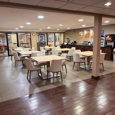 Comfort Inn & Suites Black River Falls I-94 Екстериор снимка
