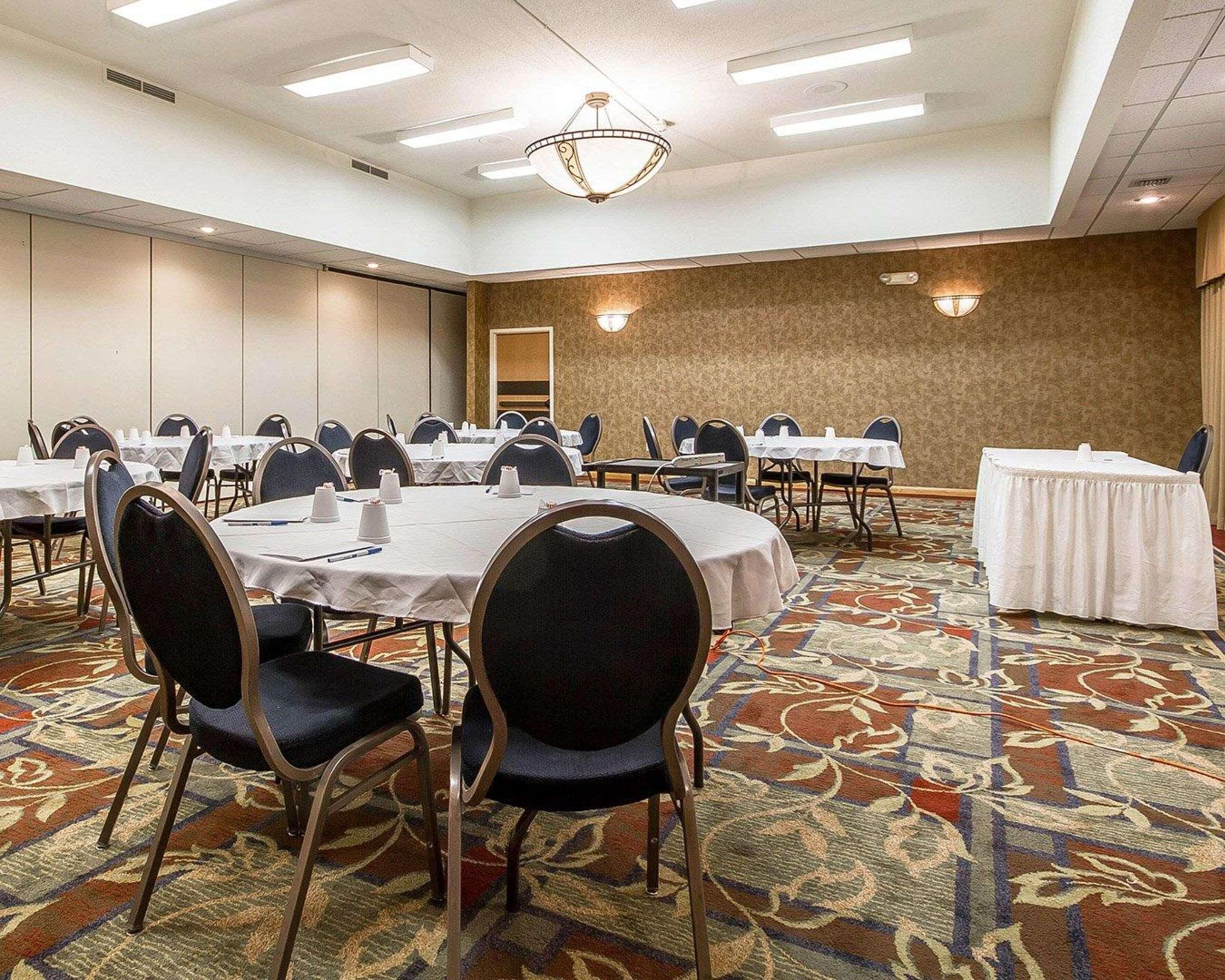 Comfort Inn & Suites Black River Falls I-94 Екстериор снимка