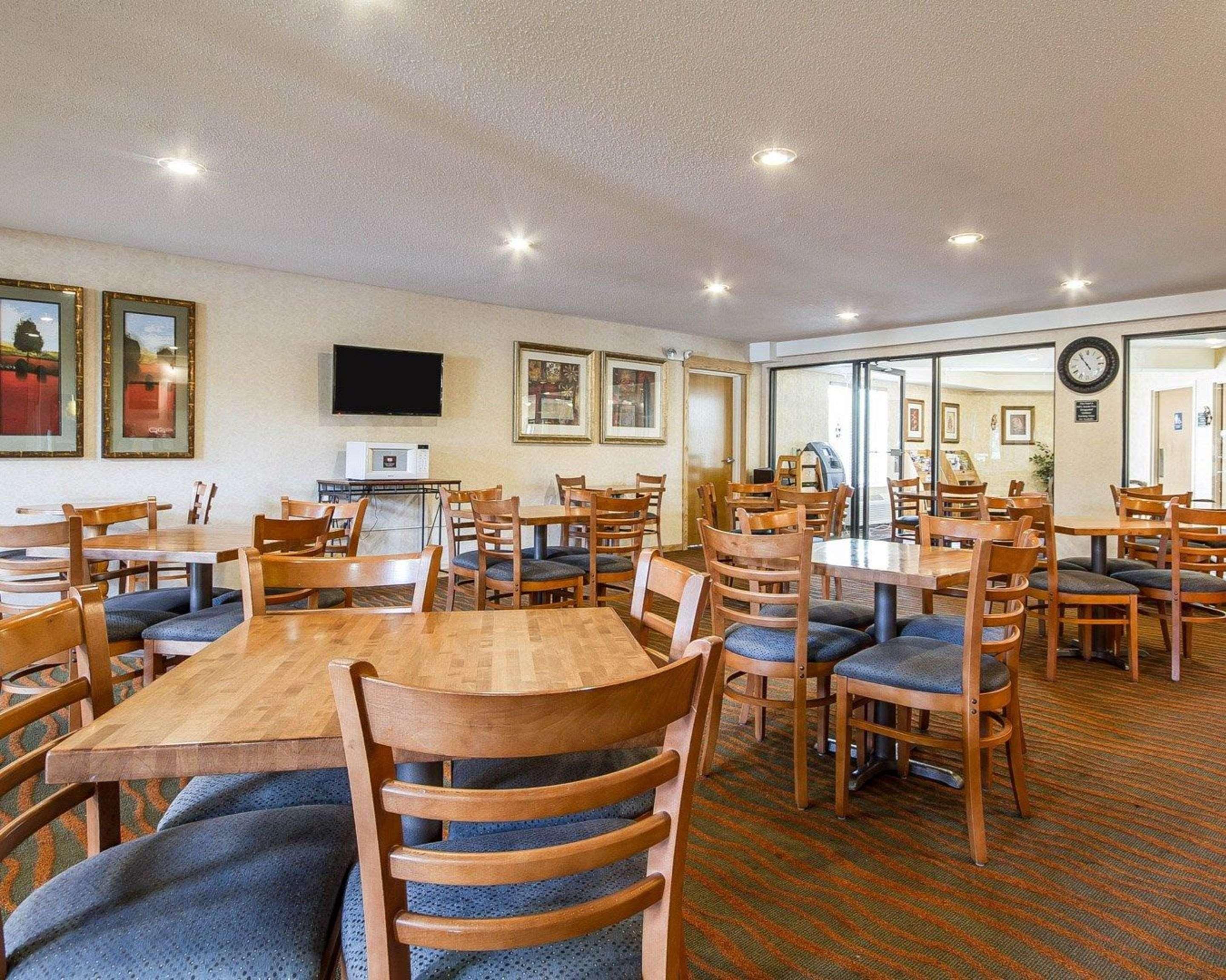 Comfort Inn & Suites Black River Falls I-94 Екстериор снимка