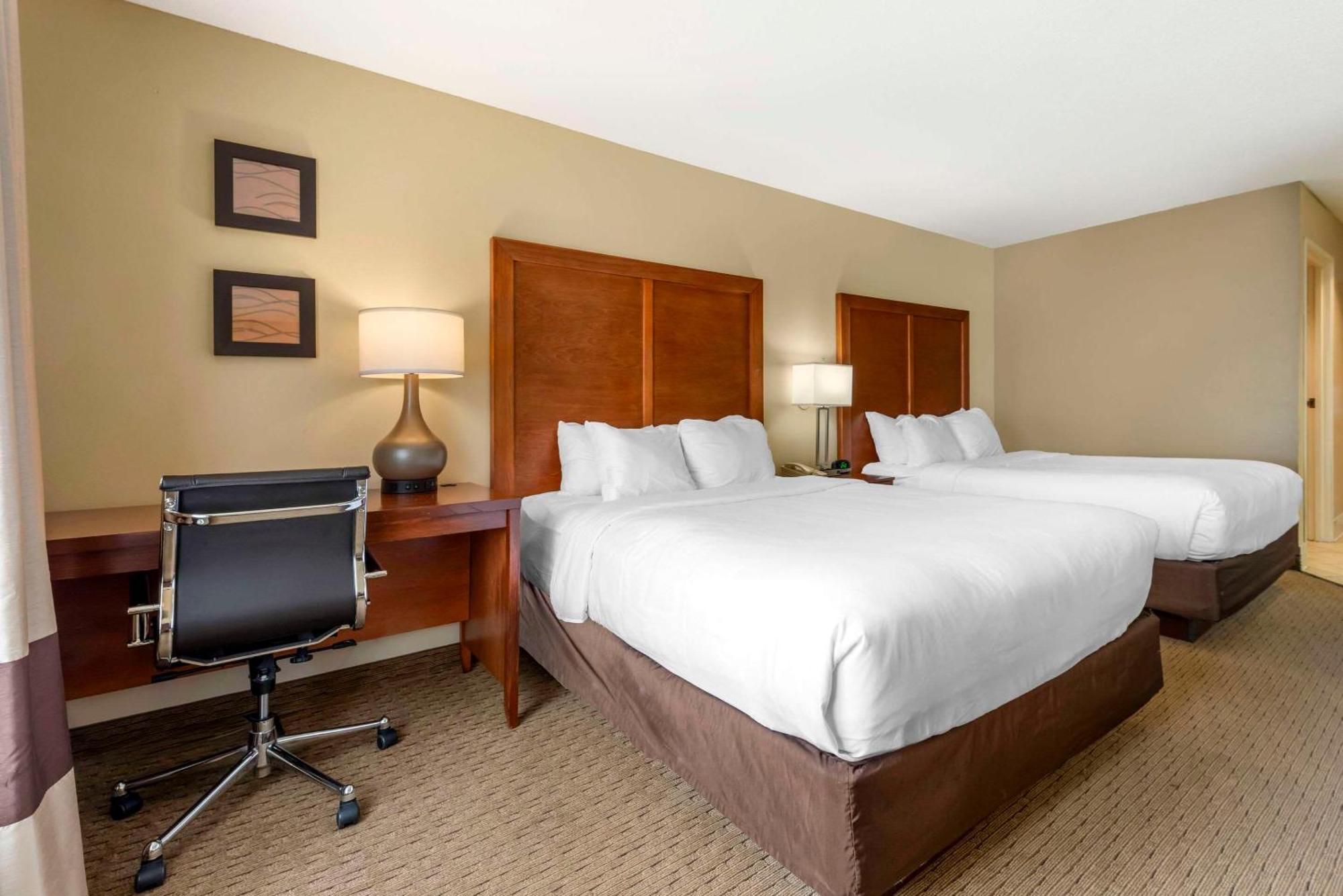 Comfort Inn & Suites Black River Falls I-94 Екстериор снимка
