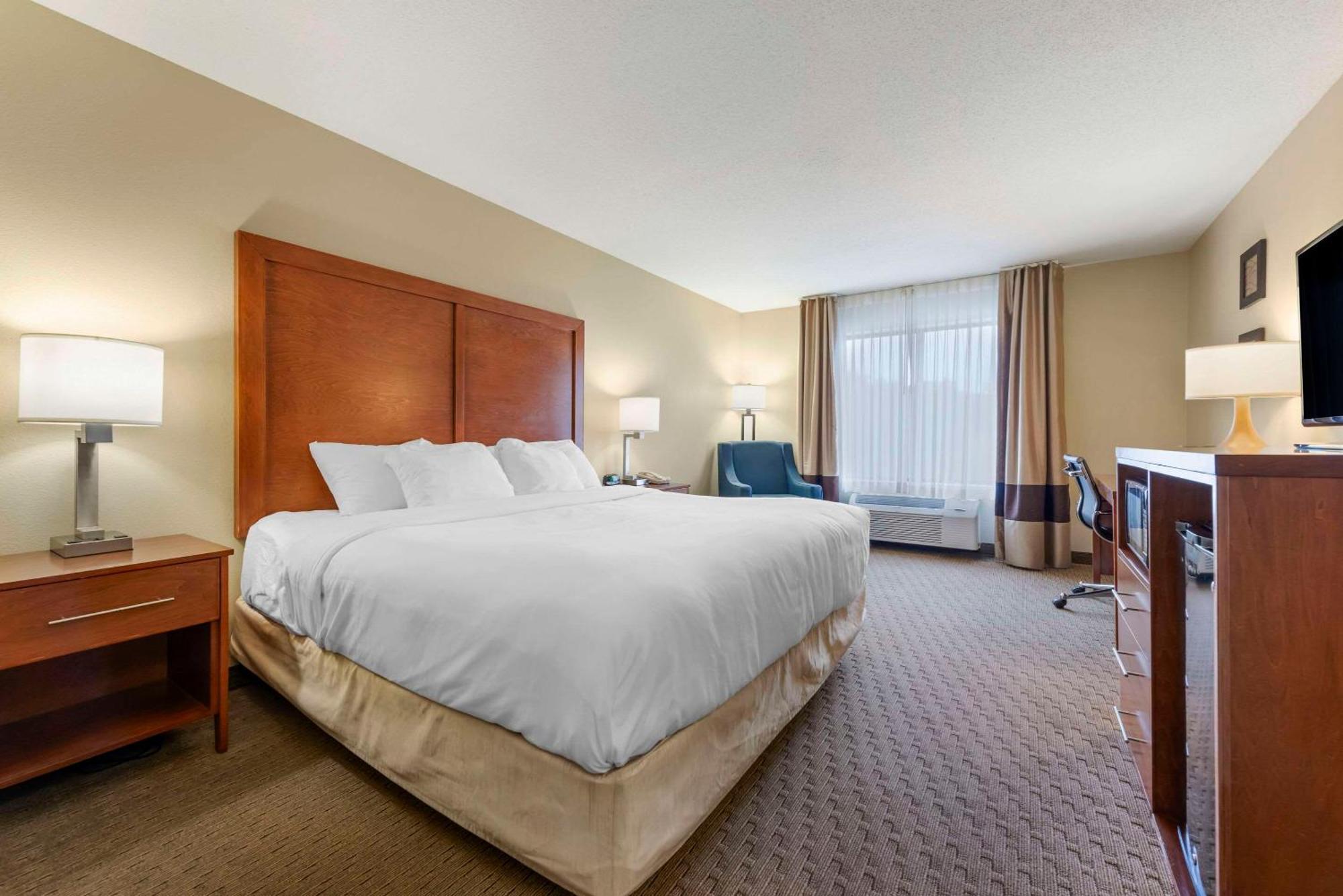 Comfort Inn & Suites Black River Falls I-94 Екстериор снимка