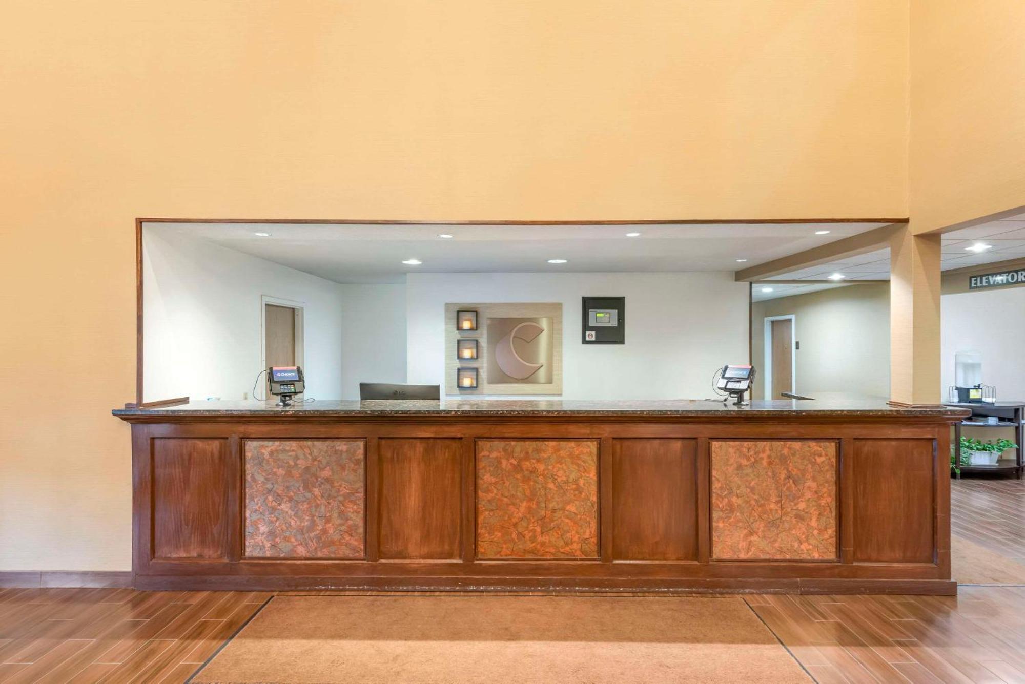Comfort Inn & Suites Black River Falls I-94 Екстериор снимка