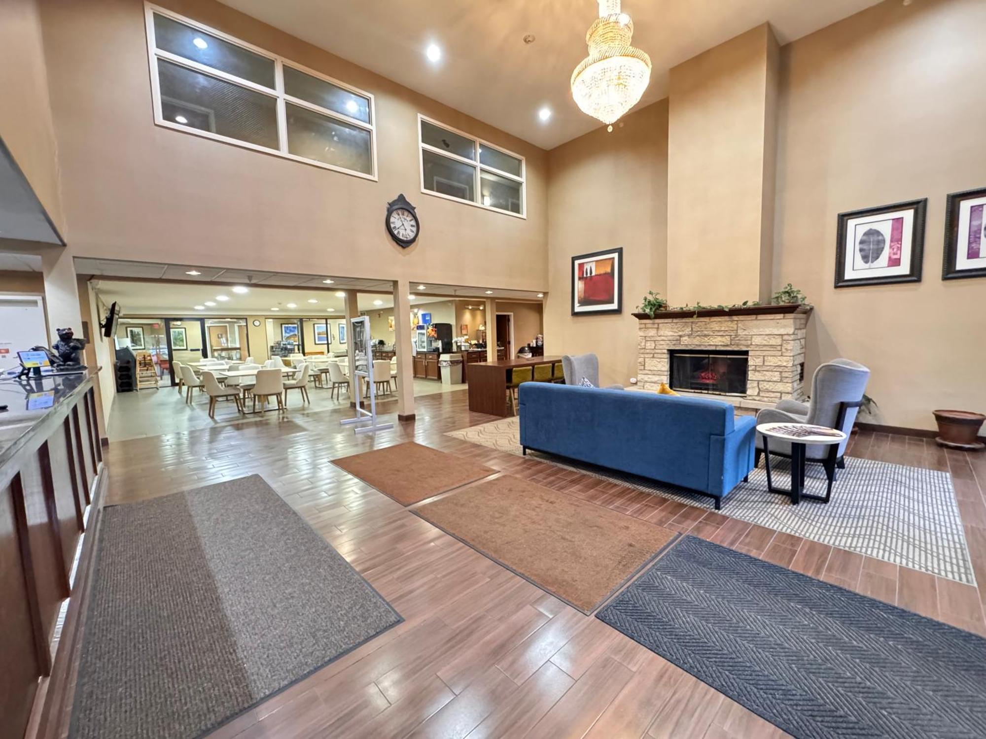 Comfort Inn & Suites Black River Falls I-94 Екстериор снимка
